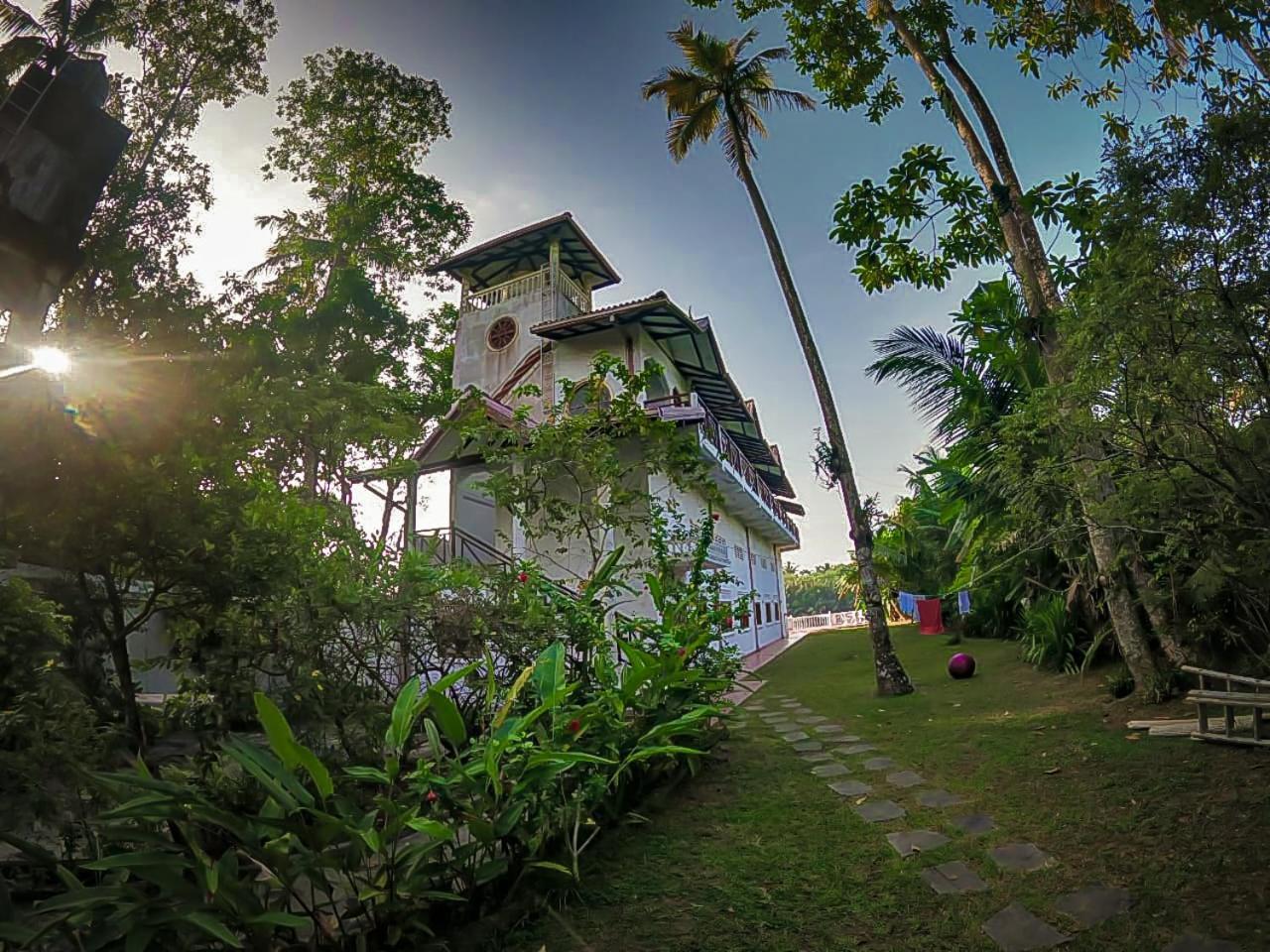 Skywalker Guest House Weligama Exterior photo
